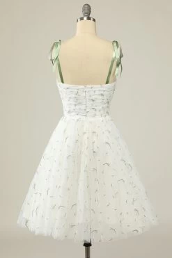 Stijlvolle Spaghetti Straps Witte Korte Homecoming Jurk Met Borduurwerk -Jurken Korting Winkel YYZL196 White 2