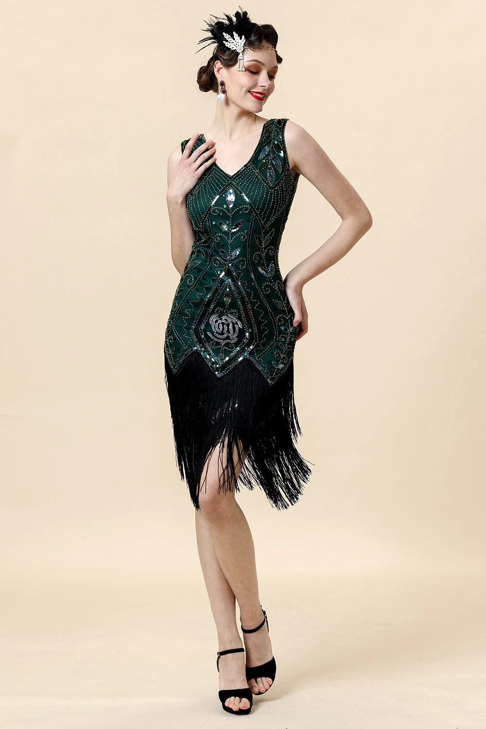 Groene Gefranjerde Gatsby Jurk Met 20s Accessoires Set 6 Groene Gefranjerde Gatsby Jurk Met 20s Accessoires Set - Afbeelding 4