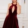 Burgundy Halter Sleutelgat Mini Fluweel Jurk